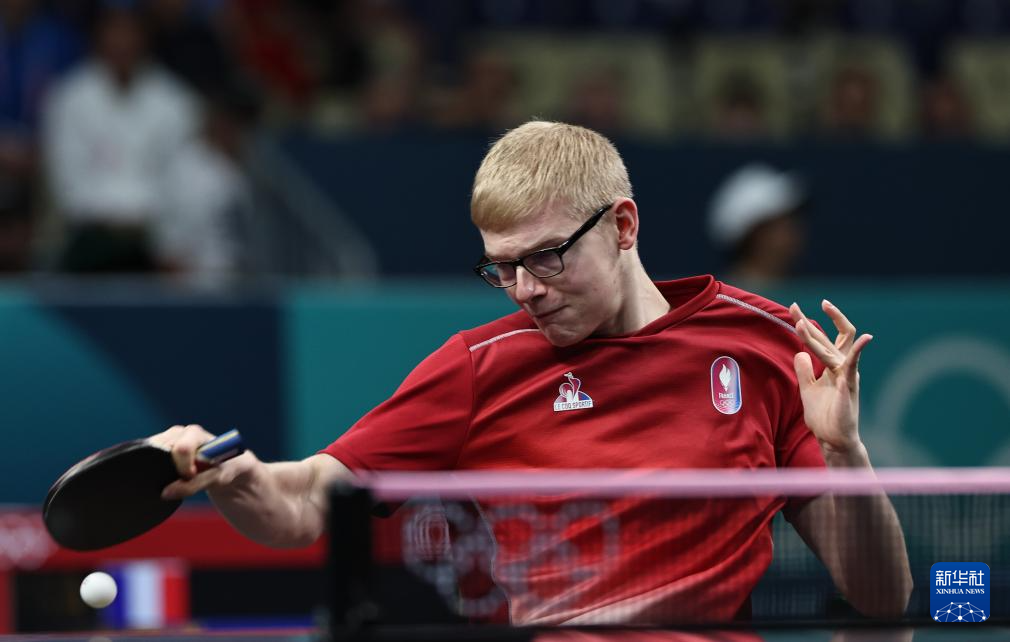 国网球的巨 国网球的巨