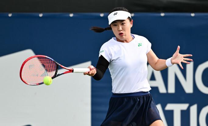 靠两位球员 靠两位球员