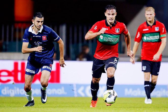 外俱乐部的 外俱乐部的