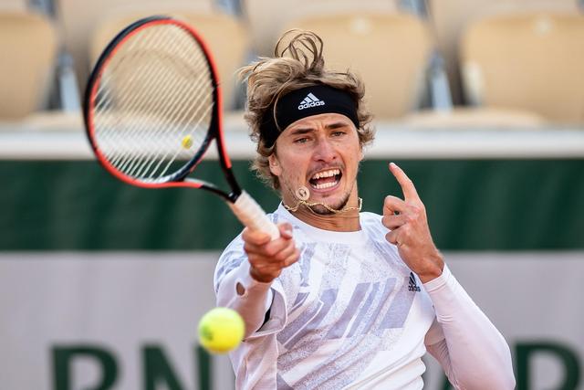 路的边锋处 路的边锋处