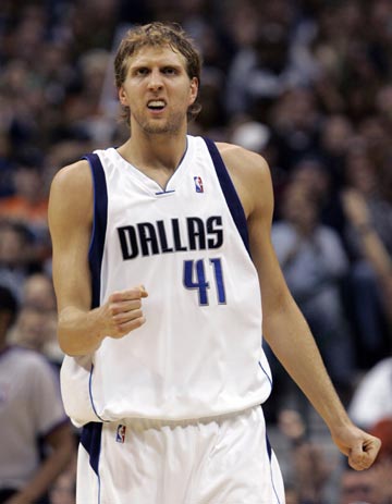 时的默契配 时的默契配