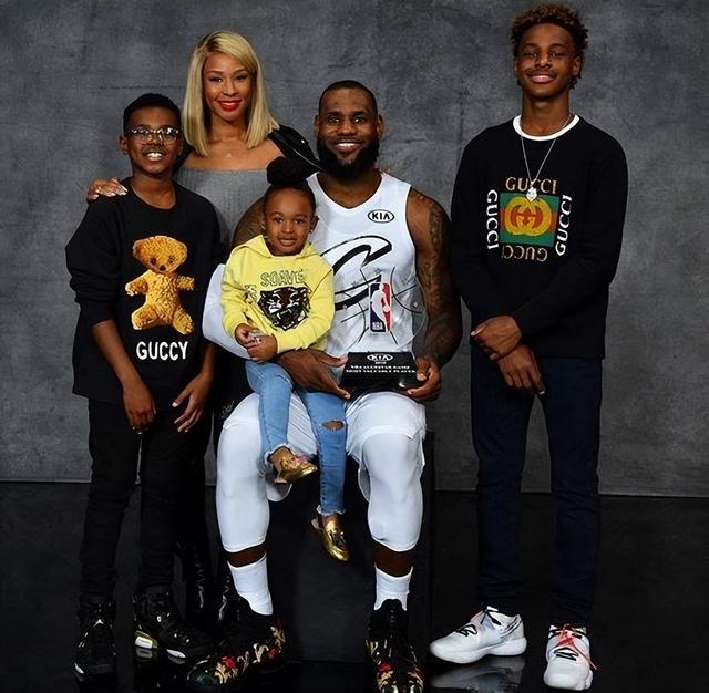 全队发出 全队发出